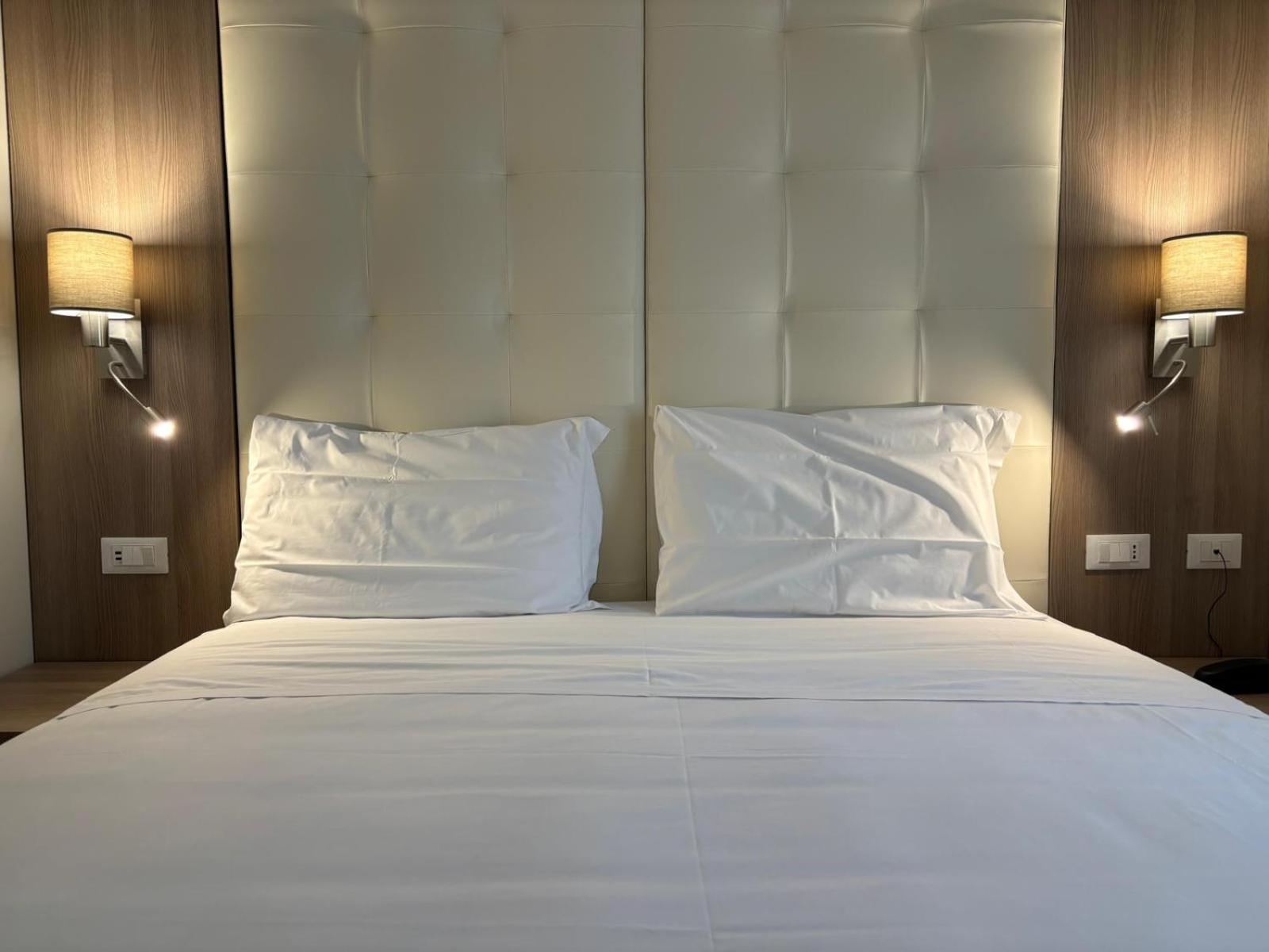 Hotel Boccascena ジェノヴァ エクステリア 写真