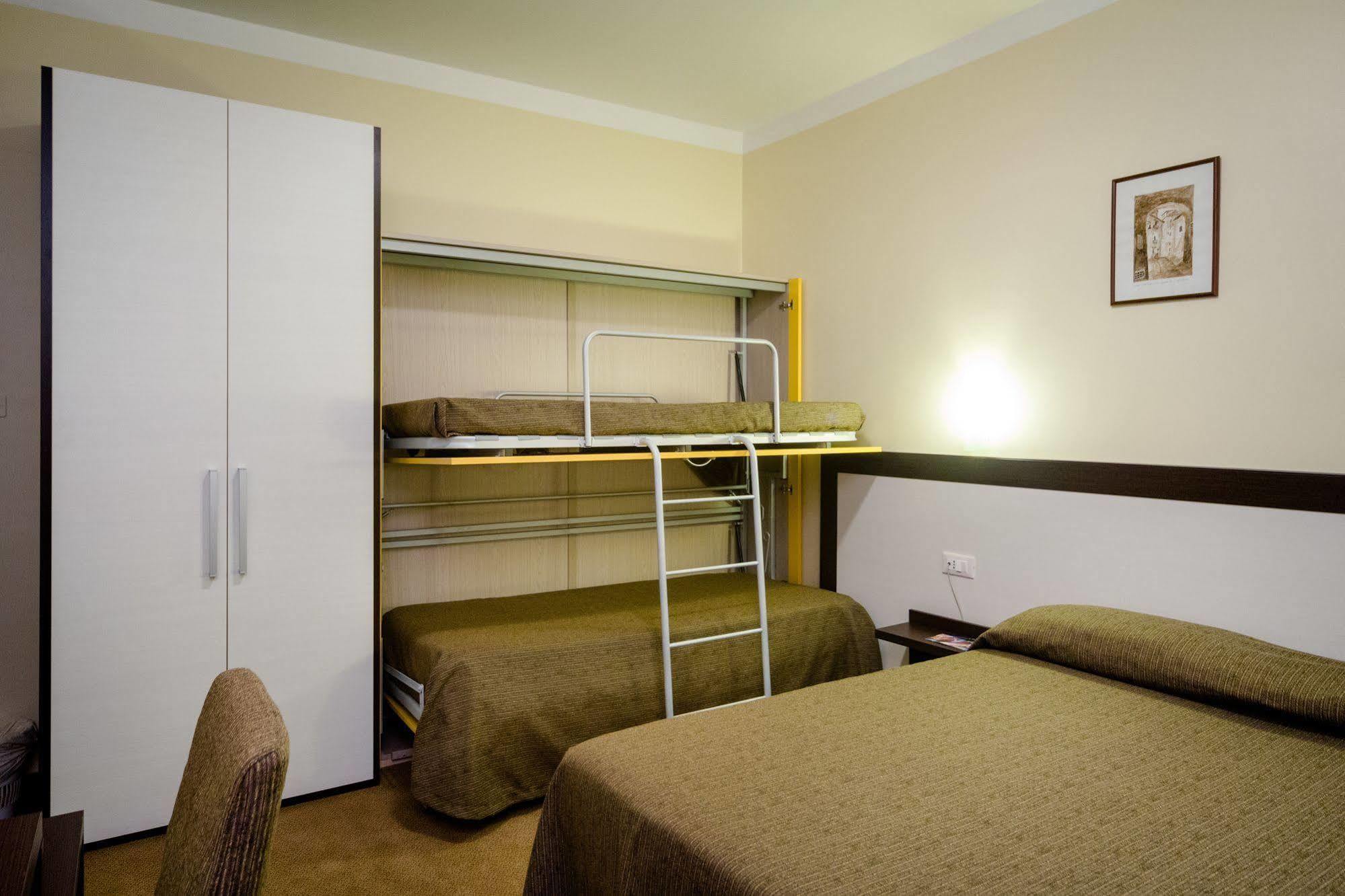 Hotel Boccascena ジェノヴァ エクステリア 写真